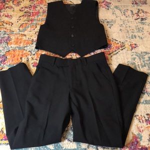 Boys 2 piece suit sz 10/12
